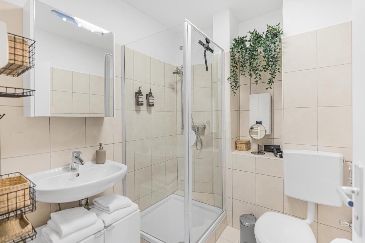 Prime - City Apartment Fuer 6 - Neu & Modern München Eksteriør bilde